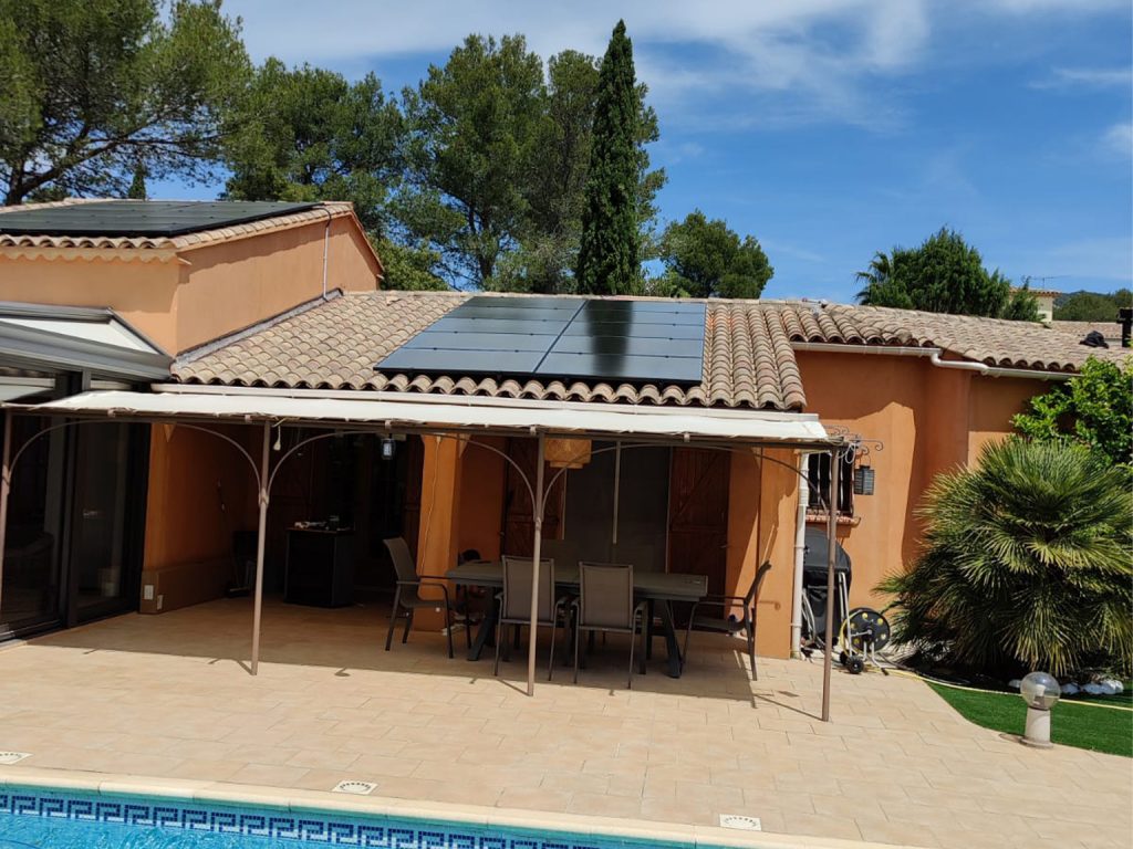 panneaux photovoltaïques maison Var